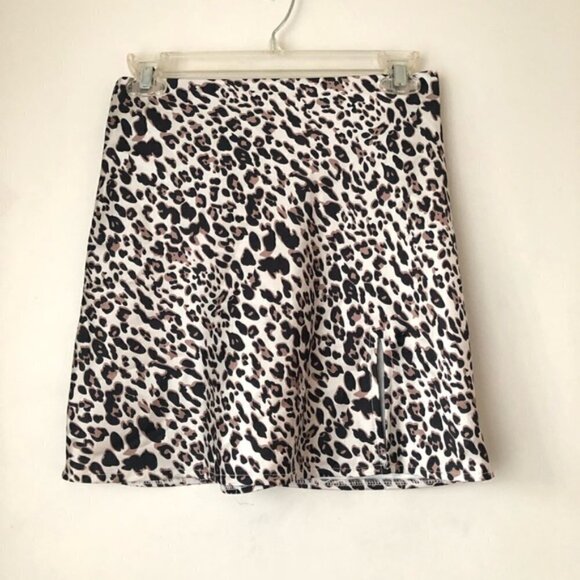 Princess Polly Yates Cheetah Leopard Print Satin Mini Skirt 2 - Picture 12 of 15